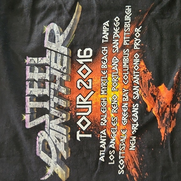 Steel Panther tour tshirt in small - Picture 5 of 5